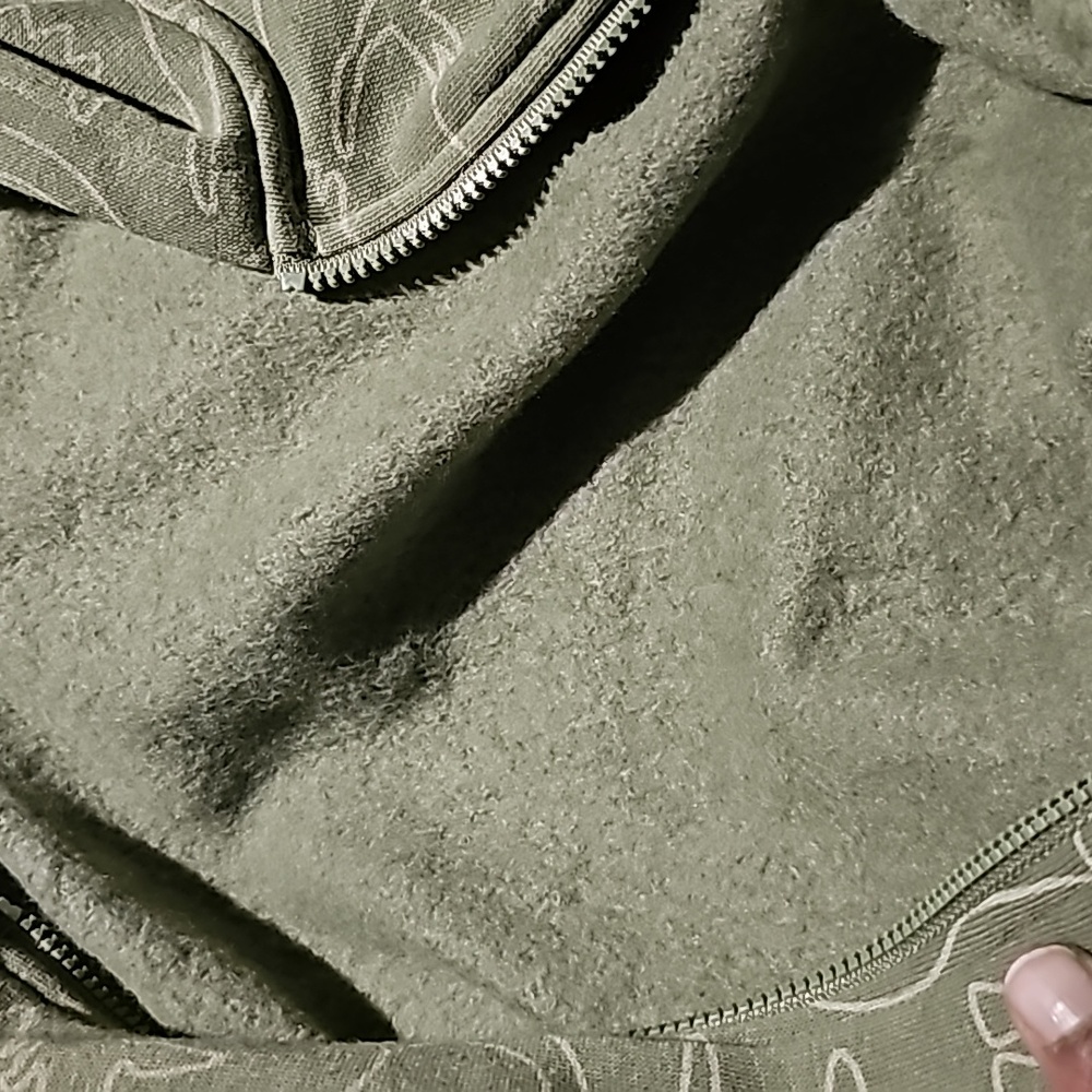 Green Pullover - Picture 3 of 3
